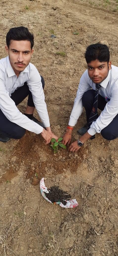 Universal institute of pharmacy Bareilly college photo 1